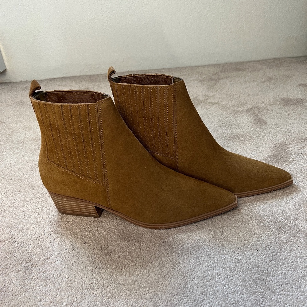 Marc Fisher Yarita Pointed Toe Bootie size 8.5